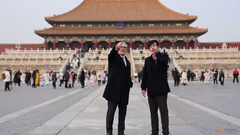 Chiến lược “phòng ngừa rủi ro” của phương Tây